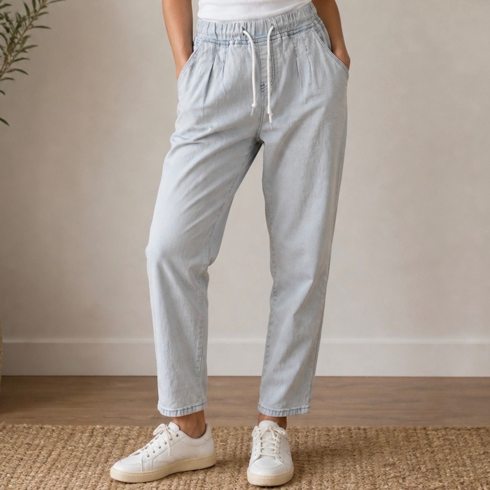 umgee Light Wash Pull-On Jeans Size S Elastic Waist Stretch Denim Relaxed Chic